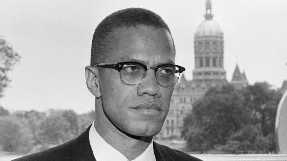 Malcolm X’in Hayatı Gazze’ye Umut Olacak EBYÜ öğrencileri, Malcolm X’in hayatını konu alan tiyatro etkinliğiyle Gazze’deki