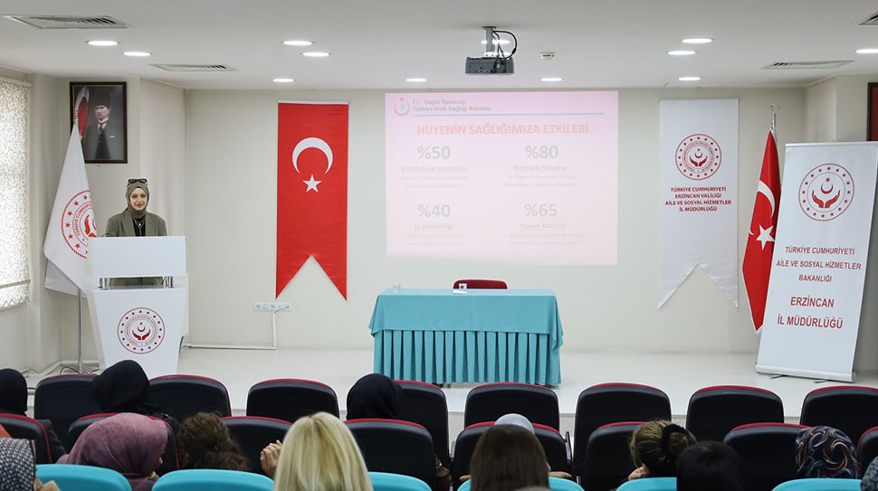Aile ve Sosyal Hizmetler İl Müdürlüğü’ne bağlı kuruluşlarda görev yapan