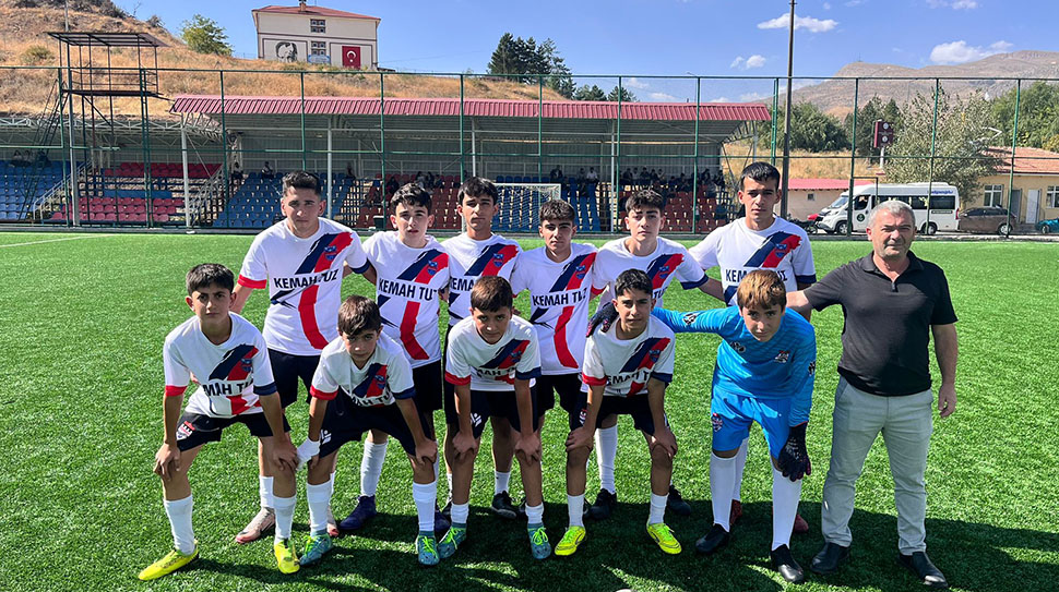Minik Kramponlar Gol Oldu Yağdı Değer Erzincan Kemah Spor Kulübü ile Erzincan Sağlık Spor arasında