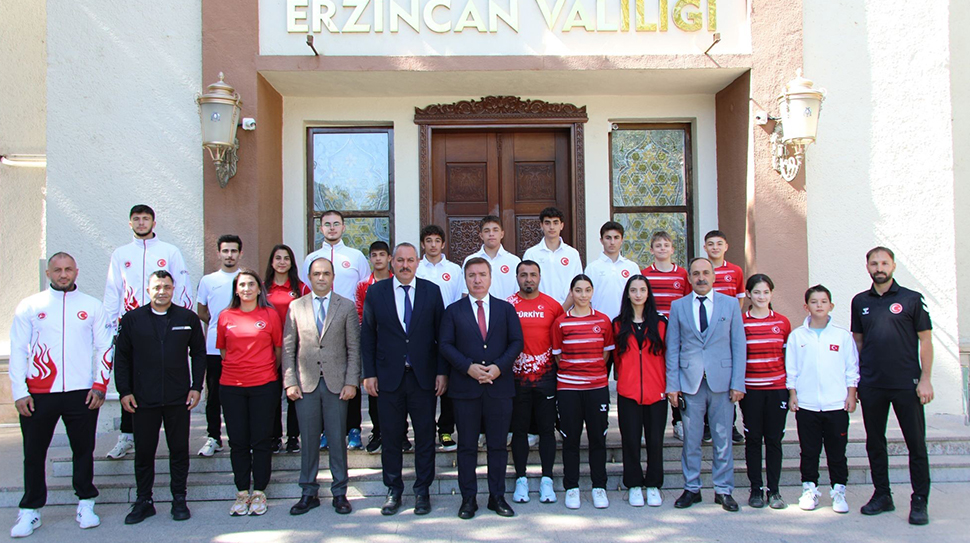 Erzincan Valisi Hamza Aydoğdu, Amatör Spor Haftası kapsamında Gençlik ve