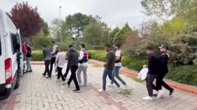 “HGS borcunuz var, kargonuz teslim edilmedi” mesajlarıyla vatandaşları kandıran şebekeye