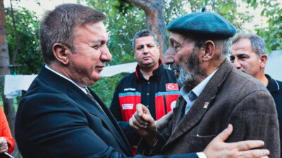 1 Ekim Dünya Yaşlılar Günü dolayısıyla Erzincan Valisi Hamza Aydoğdu,