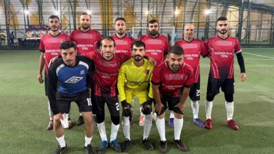 Erzincan Belediyesi’nin düzenlediği Birimler Arası Halı Saha Futbol Turnuvası’nda Yalnızbağ