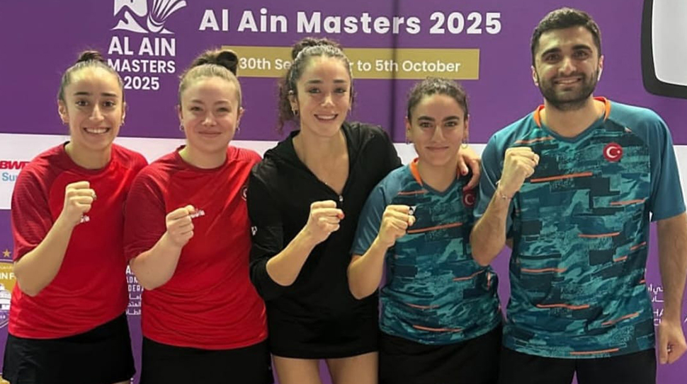 Erzincanlı milli badmintoncular Bengisu Erçetin ve Nazlıcan İnci, Dubai’de düzenlenen