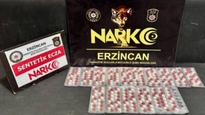 Erzincan’da polis ekiplerinin düzenlediği operasyonda 216 adet sentetik ecza maddesi