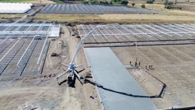 Erzincan’da Valilik himayesinde yürütülen Toplu Sera Bölgesi Projesiyle, modern tarım