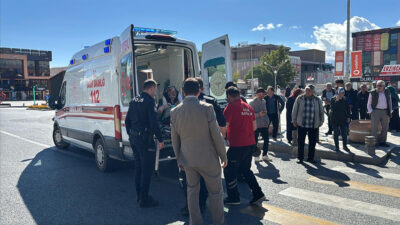 Erzincan’da motosiklet yayaya çarptı. Meydana gelen kazada yaya yaralandı. Kaza, Dörtyol
