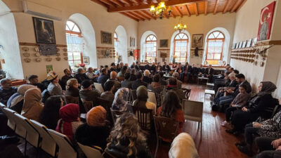 Akademisyen, yazar ve fikir adamı Nurettin Topçu, Kemaliye’de düzenlenen “Söyleşi