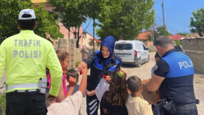 Erzincan Valiliği’nde düzenlenen basın toplantısında terörden uyuşturucuyla mücadeleye, trafik güvenliğinden