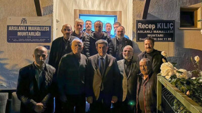 Erzincan Belediye Başkanı Bekir Aksun, Arslanlı Mahallesi Muhtarı Recep Kılıç’ı makamında