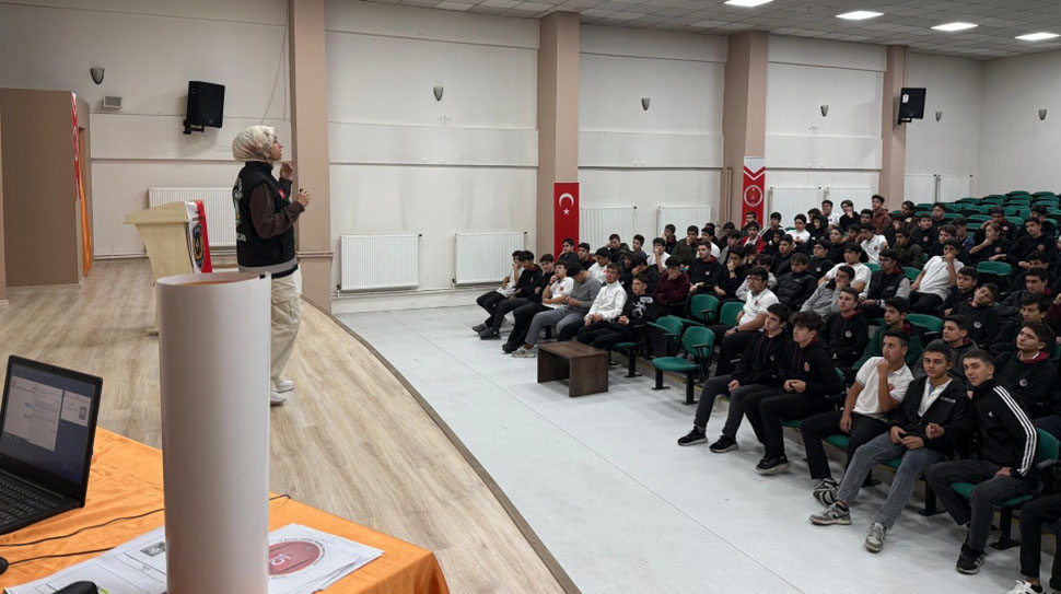 Erzincan İl Emniyet Müdürlüğü Siber suçlarla Mücadele Şube müdürlüğü ve