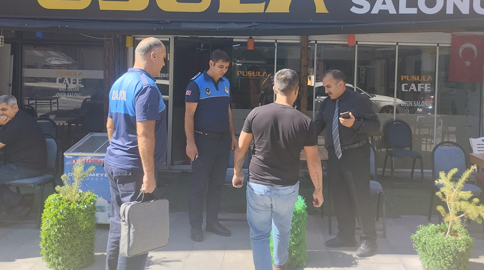 Erzincan Belediyesi Zabıta Müdürlüğü, kent genelinde kaldırım ve yol işgallerine