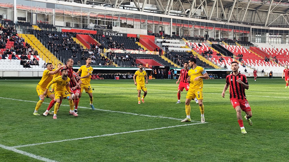 24 Erzincanspor, 2-0 geriye düştüğü maçta Bucaspor 1928 ile 2-2