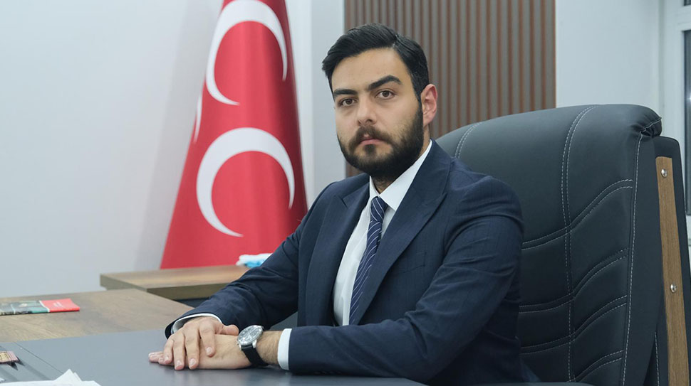 Milliyetçi Hareket Partisi Erzincan Merkez İlçe Başkanı Av.Mustafa Erdem Çakırbay,