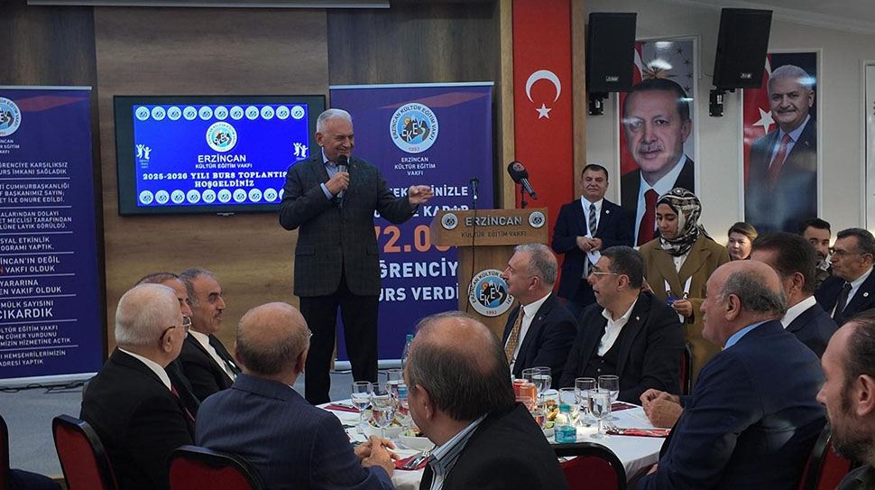 Erzincan Eğitim ve Kültür Vakfı’nın (EKEV) geleneksel Dayanışma Gecesi, bu