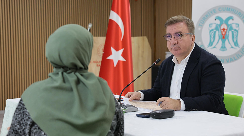 Erzincan Valisi Hamza Aydoğdu, “Halk Günü” buluşmaları kapsamında vatandaşlarla bir