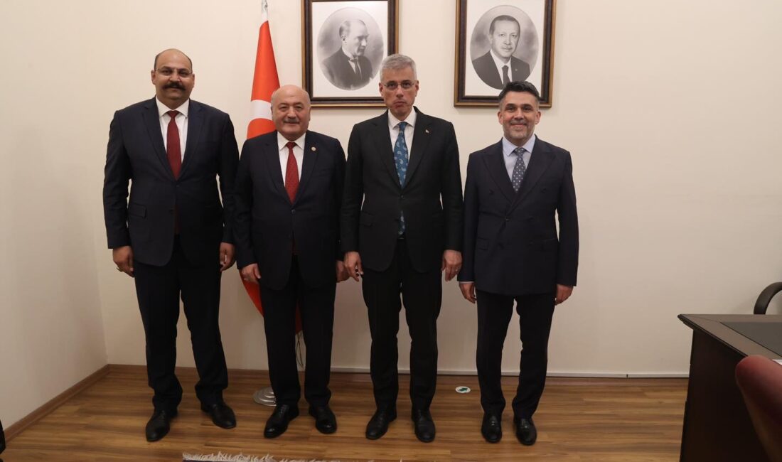 AK Parti Erzincan heyeti, Sağlık Bakanı Prof. Dr. Kemal Memişoğlu’nu