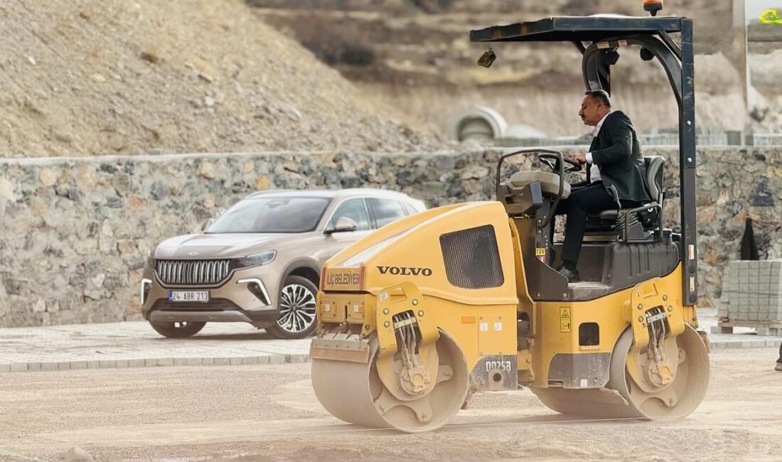 İliç Belediye Başkanı Mehmet Elçi, İbrahim Çeçen Mahallesi Spor Kompleksi