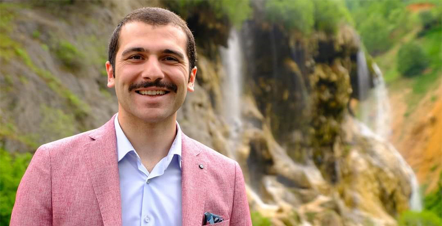 Erzincan doğumlu mülki idare amiri Onur Aykaç, uzun yıllardır İçişleri