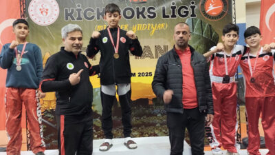 Spor Toto Kickboks Minikler-Yıldızlar Ligi ve Dünya Kupası Milli Takım