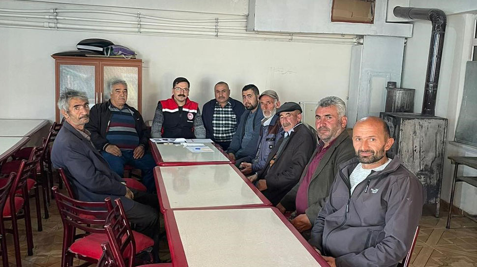 Refahiye İlçe Tarım ve Orman Müdürlüğü ekipleri, “Cuma Buluşmaları” programı