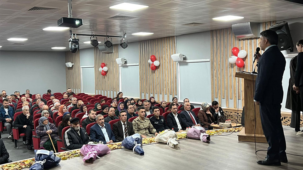 AK Parti Erzincan İl Başkanı Alpay Kabadayı, Ahıska Türklerinin sürgün