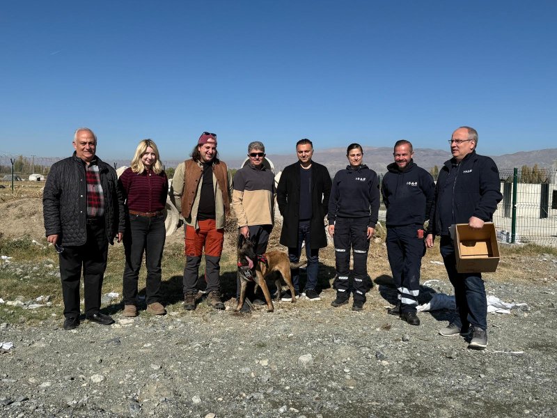 Erzincan, gönüllü köpek sahipleriyle afetlere hazırlıkta örnek bir adım attı.
