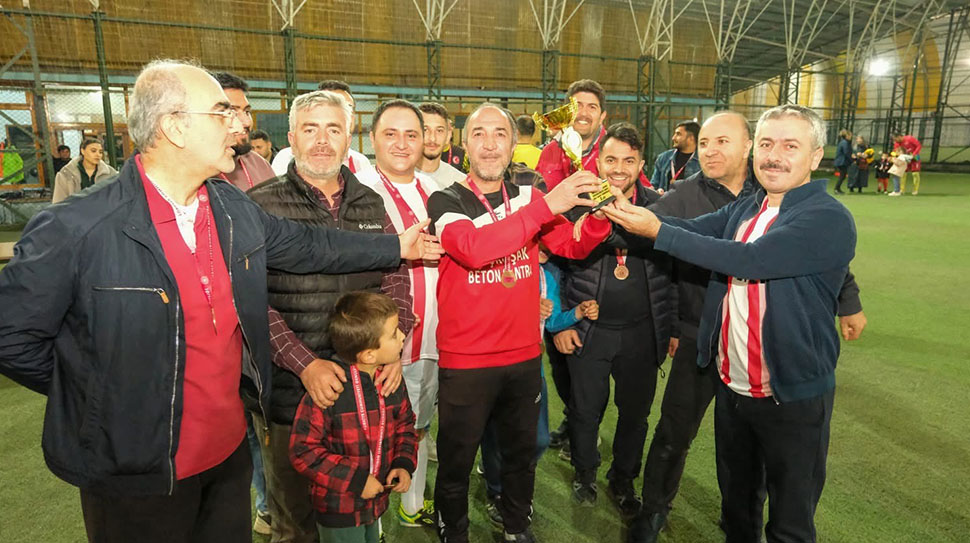 Erzincan Belediyesi Birimler Arası Halı Saha Futbol Turnuvası, büyük heyecana sahne