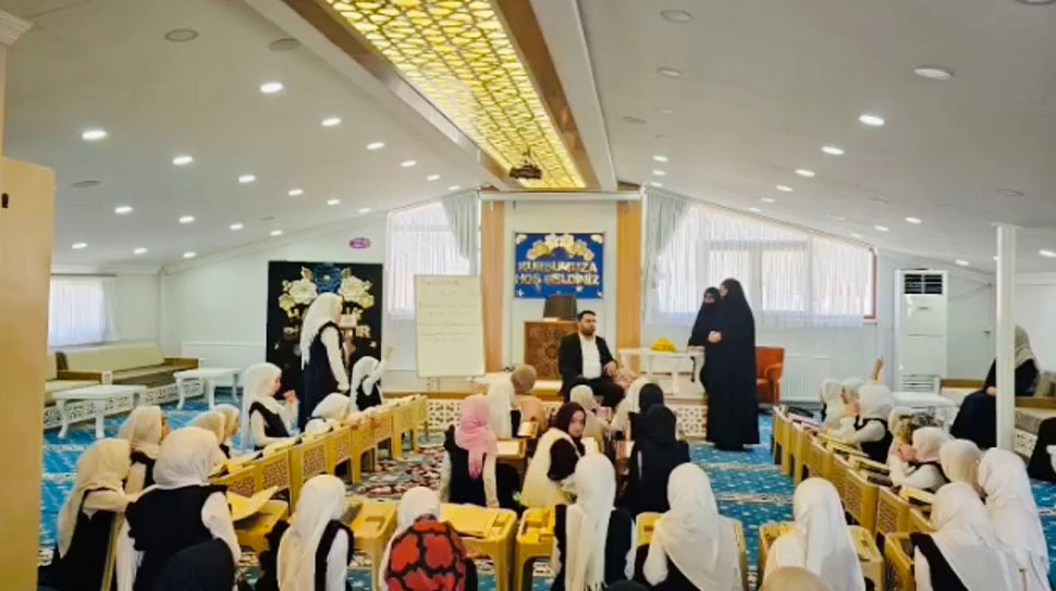 Erzincan İl Müftüsü İsmail Fakirullahoğlu, Sümbül Valide Kız Kur’an Kursu’nda