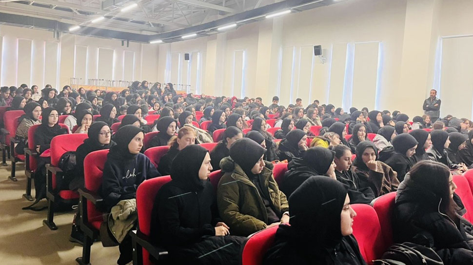 Erzincan Elaattin Elmas Anadolu İmam Hatip Lisesi’nde TÜBİTAK projeleri hakkında