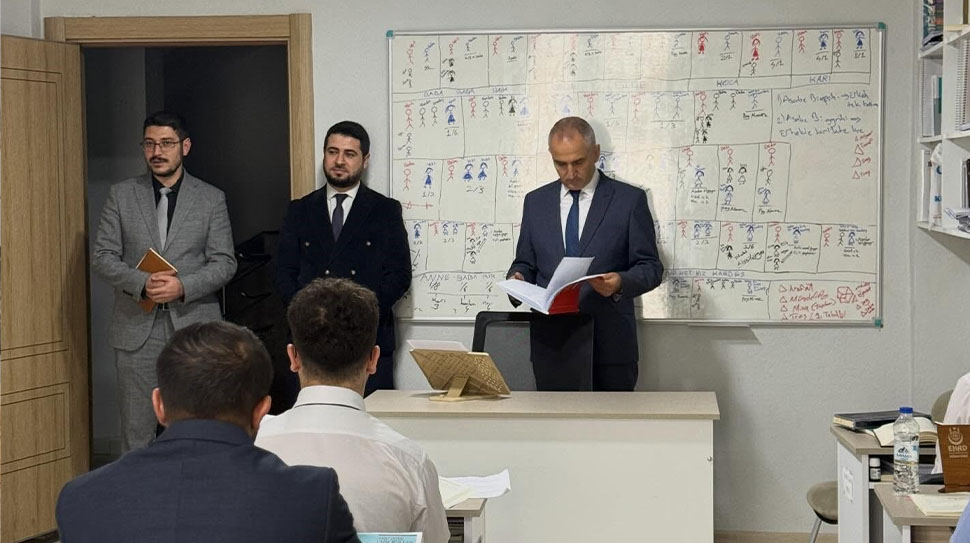 Diyanet İşleri Başkanlığı yetkilileri Kerim Şükrü Ünlü ve Mustafa Fatih