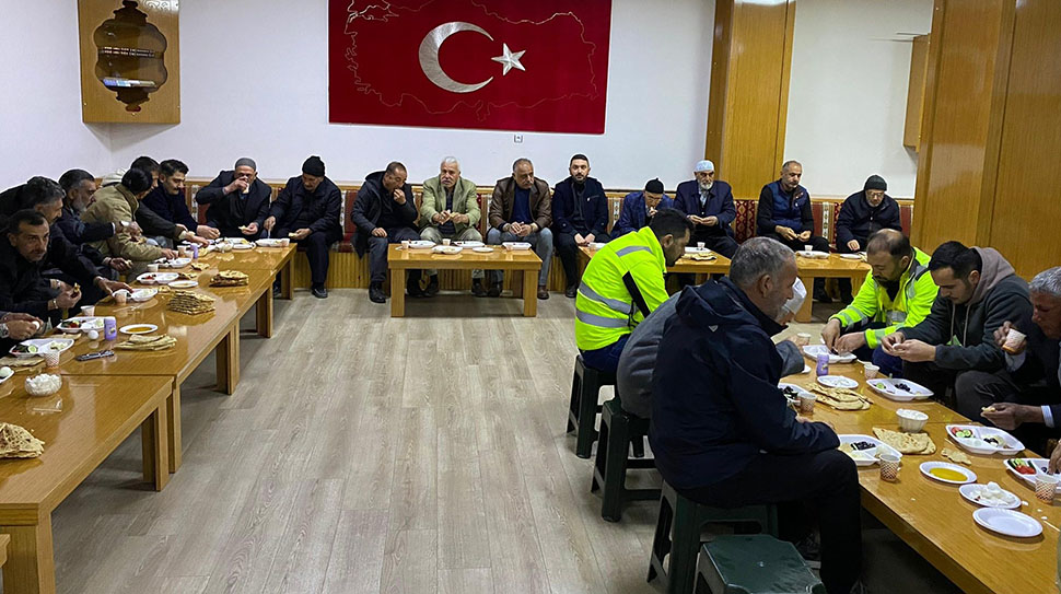 İliç İlçesinde, İlçe Müftülüğü tarafından gelenek hâline getirilen “Sabah Namazı