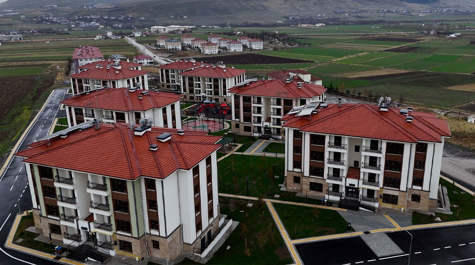 Cumhuriyet tarihinin en kapsamlı sosyal konut hamlesi olan “Yüzyılın Konut