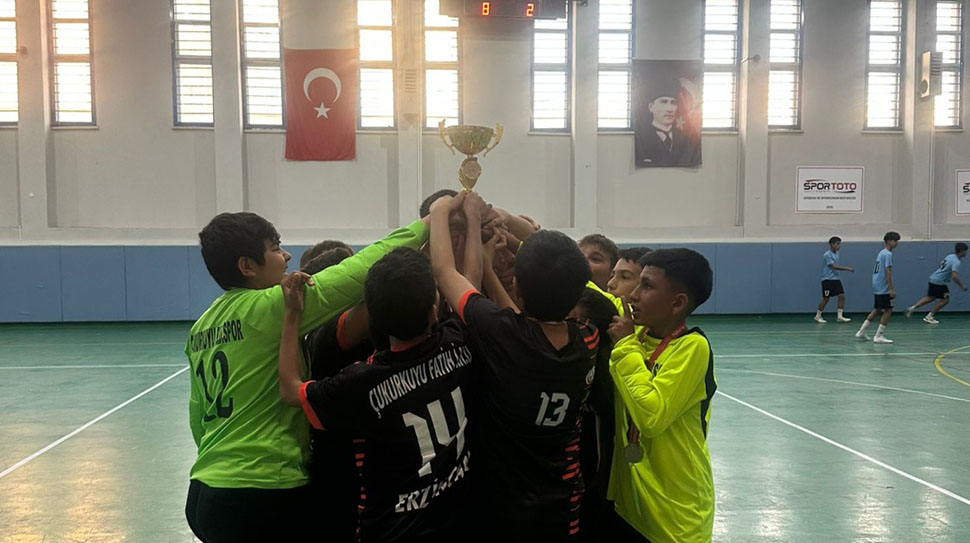   2025-2026 Okul Sporları Hentbol Yıldız Erkekler Müsabakalarında Çukurkuyu Fatih