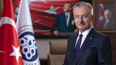 Erzincan Binali Yıldırım Üniversitesi (EBYÜ) Rektörü Prof. Dr. Akın Levent’in