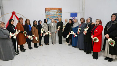 Erzincan’da Hünerli Eller Kadın Kooperatifi öncülüğünde düzenlenen “Kesme Kadayıf Yarışması”,