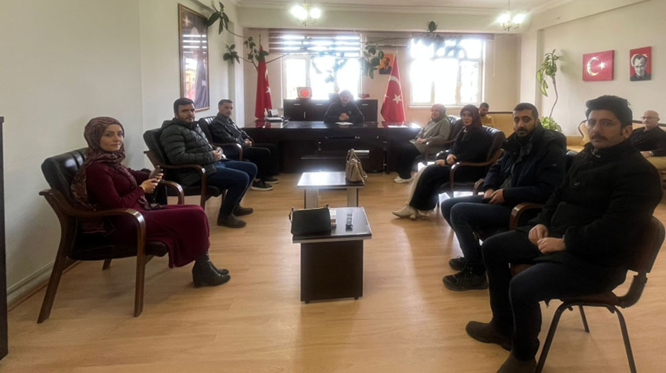 İliç İlçe Millî Eğitim Müdürü Hasan Mutlu başkanlığında, okul müdürleri