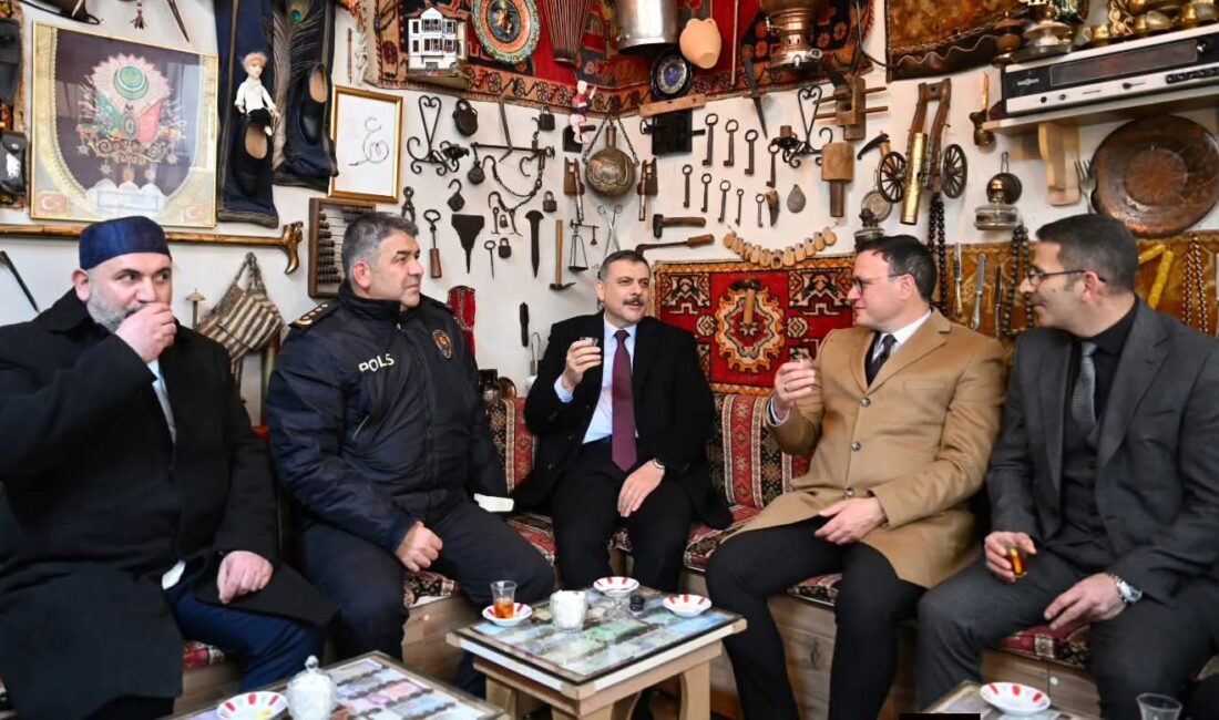 Vali Mustafa Çiftçi, Bat Pazarı Çarşısı’nda Esnafla Buluştu Vali Mustafa