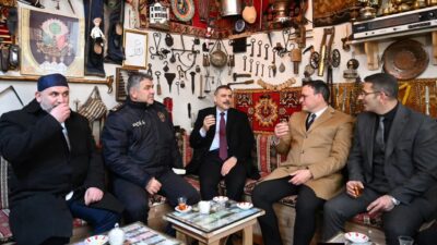 Vali Mustafa Çiftçi, Bat Pazarı Çarşısı’nda Esnafla Buluştu Vali Mustafa