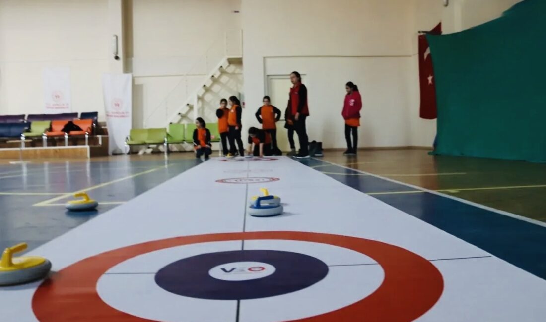 Erzincan 13 Şubat Gençlik Merkezi, ÇEDES Projesi kapsamında ağırladığı öğrencileri