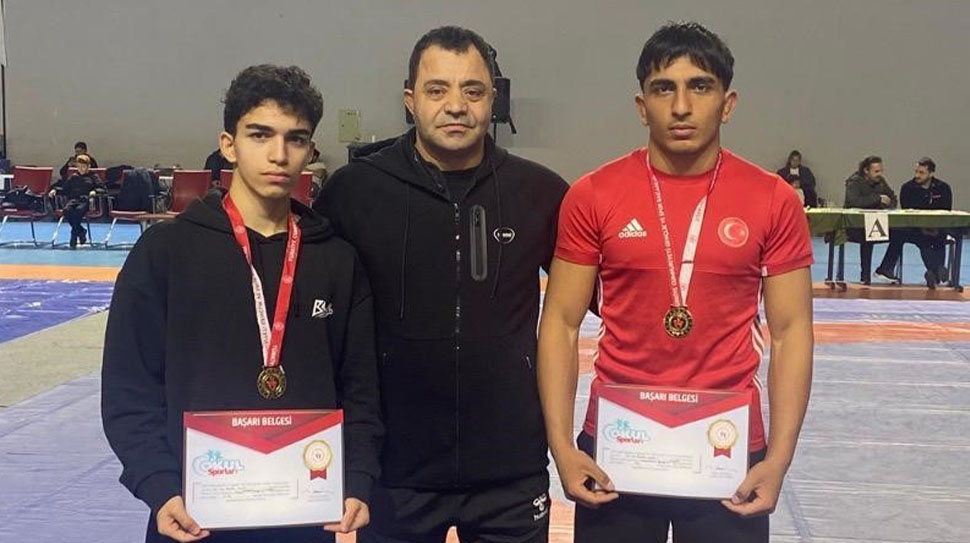 Trabzon’da gerçekleştirilen Okul Sporları Güreş Grup Müsabakaları’nda iki birincilik ve