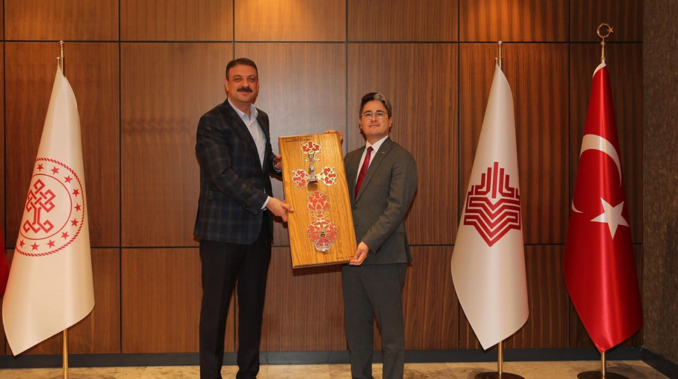 Kemaliye Kaymakamı Emirhan Arıkan, ilçenin tarihi dokusunu korumak ve sosyal