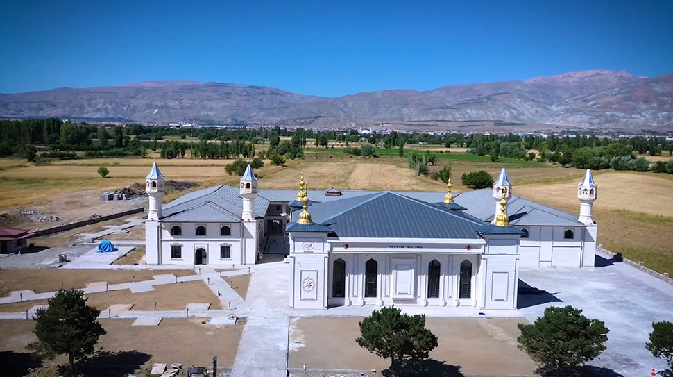 Erzincan İl Müftülüğü, vatandaşların Kur’an-ı Kerim öğrenimini desteklemek amacıyla Terzibaba