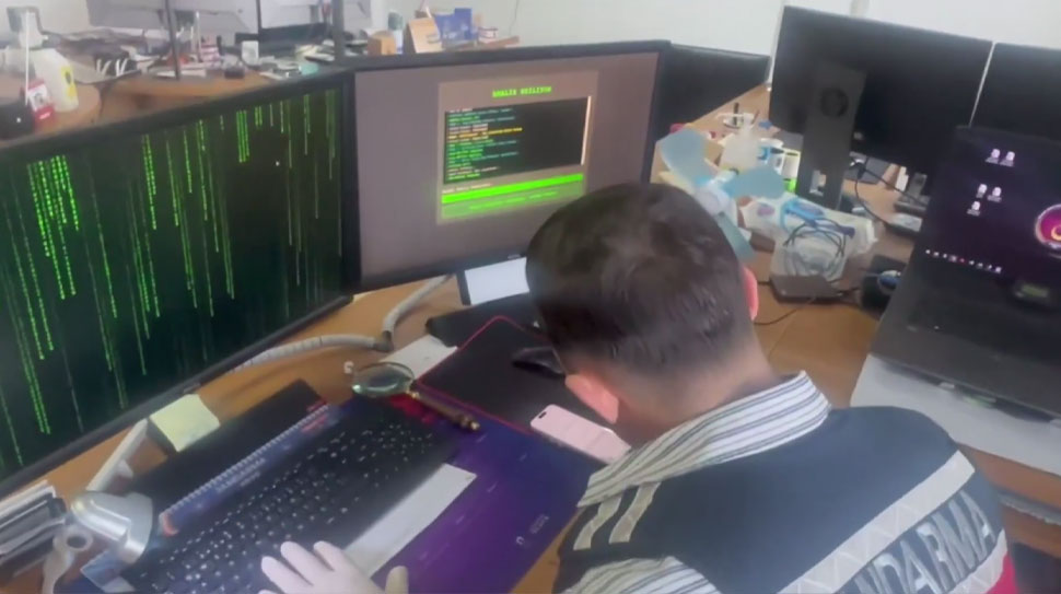 Jandarma ve MASAK’ın koordineli operasyonunda, yasa dışı bahis ve dolandırıcılık