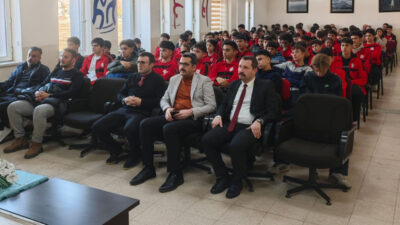Erzincan Spor Lisesi’nde Doğu Türkistan’daki İnsanlık Dramına Seminerle Işık Tutuldu.Erzincan
