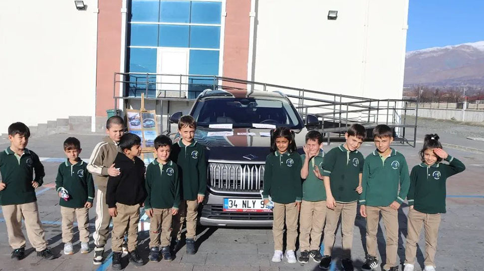 Erzincan’da Tutum, Yatırım ve Yerli Malı Haftası etkinlikleri kapsamında Üzümlü