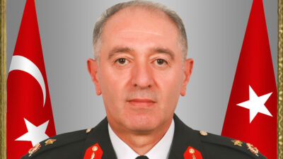 Tuğgeneral Veysel Yanık, 9 Ağustos 1971 tarihinde Burdur’da doğdu. İlk