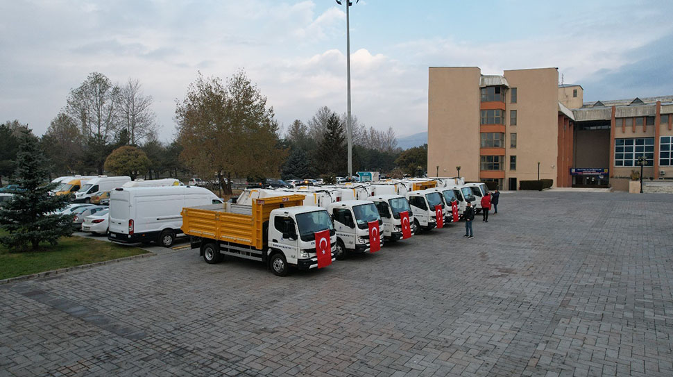 Erzincan Belediyesi, Temizlik İşleri Müdürlüğü için 12 adet yeni sıfır