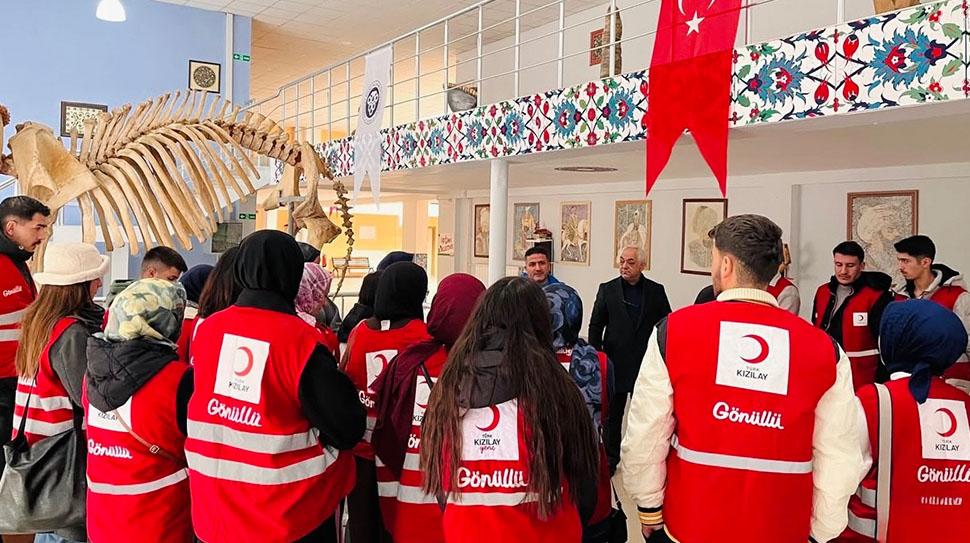 Genç Kızılay Erzincan Binali Yıldırım Üniversitesi gönüllüleri, Kemah ve Kemaliye