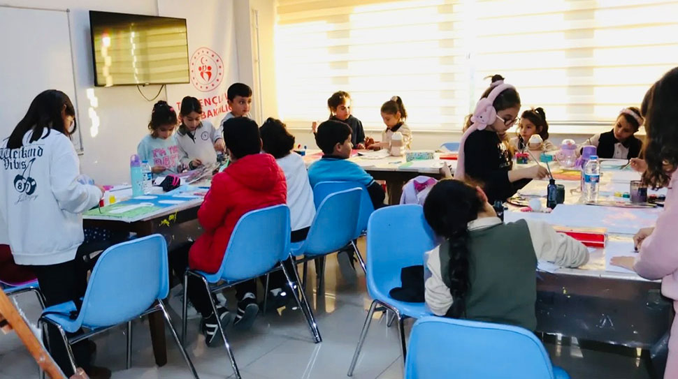 Erzincan Gençlik Merkezi’nde Kur’an-ı Kerim’den Resim’e, İngilizce’den Curling’e kadar birçok alanda